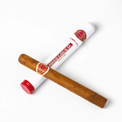 romeo-y-julieta-romeo-no-1-cigar-premium-cuban-nicaraguan-dominican-novelty-smoking-smoke-shop-maple-ridge-langley-hootz